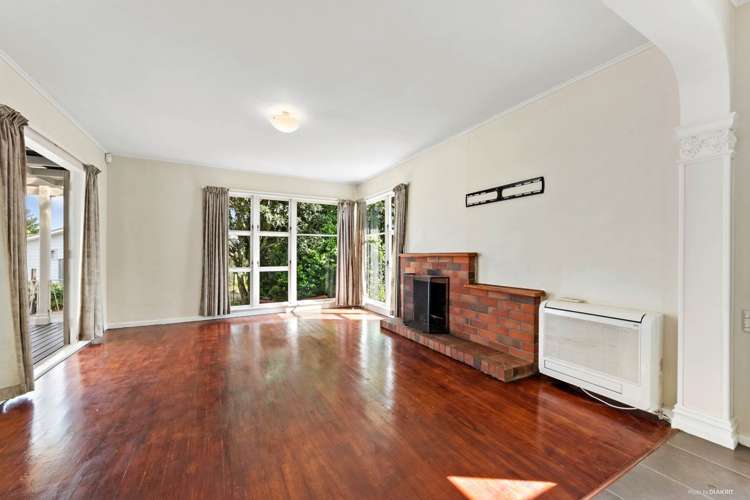 72 Cobham Crescent Kelston_6