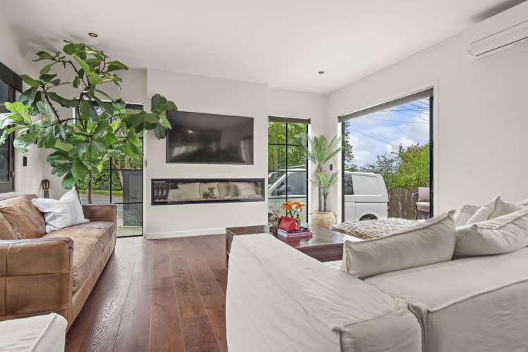 139 Vipond Road Stanmore Bay_8