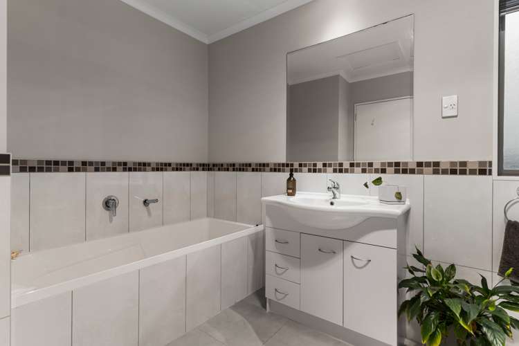 22 Gala Place Henderson_16