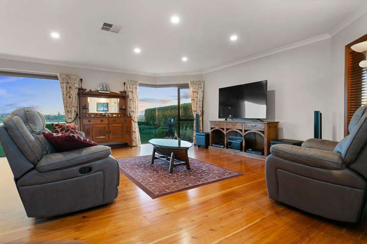 179 Lake Road Ohaupo_5