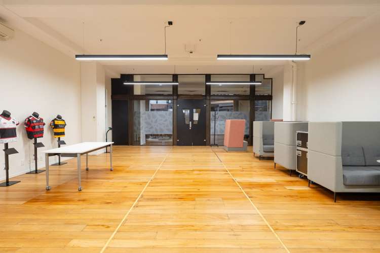 Part Level 1/125 The Strand Parnell_1