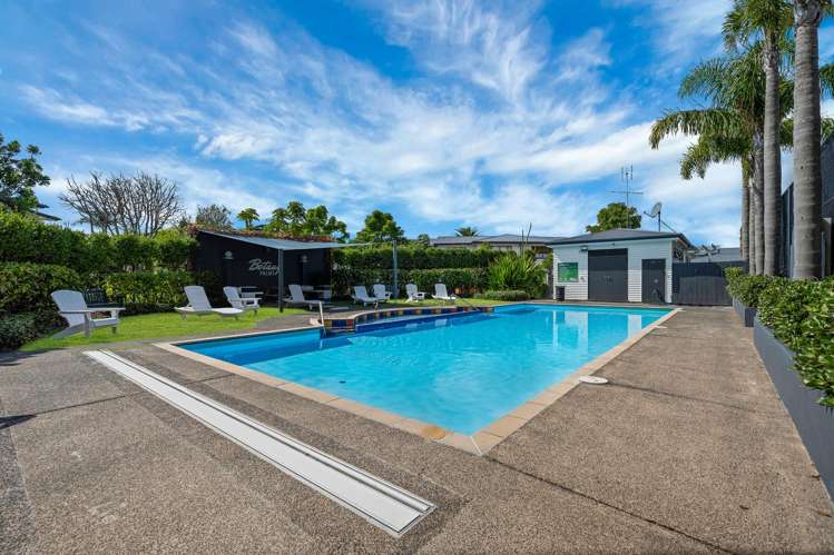 57/2 Armoy Drive East Tamaki_30