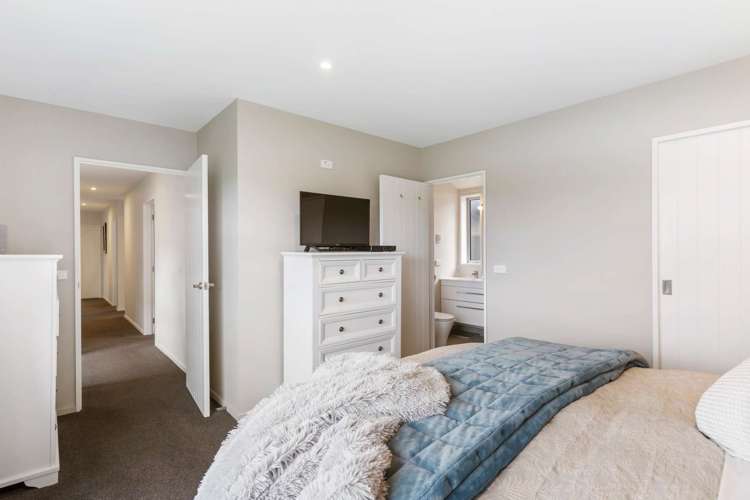 7 Seaward Street Pegasus_11