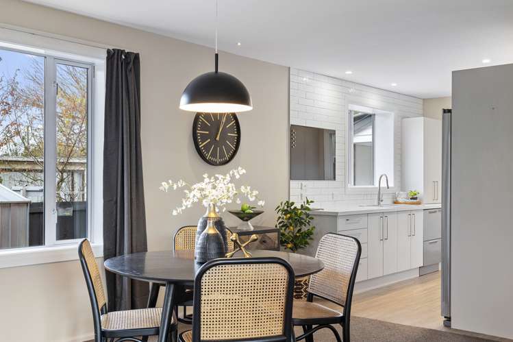 56 Gilberthorpes Road Hei Hei_9