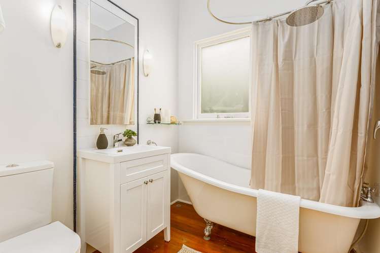 71 Herald Street Berhampore_16