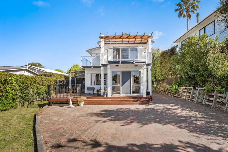 1279 Whangaparaoa Road Gulf Harbour_23