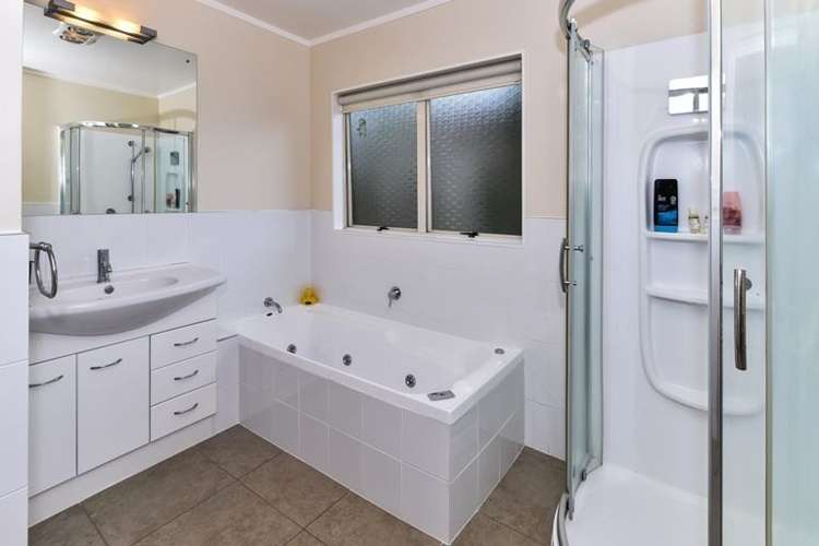 2 Muka Close The Gardens_13