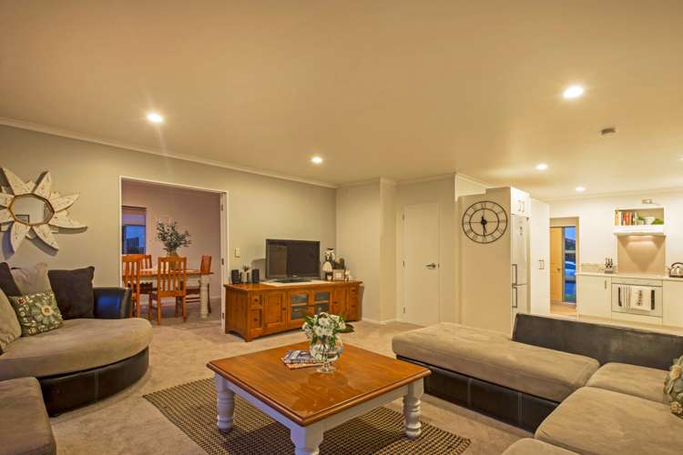 11 Midshipman Court Gulf Harbour_12