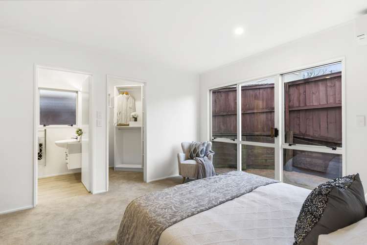 2/893 Beach Road Waiake_11