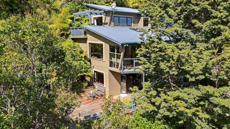 136 Cheviot Road, Lowry Bay Eastbourne_26