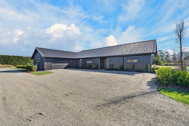 215 Creyke Road Darfield_21
