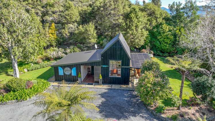 492 Hikuai Settlement Road Pauanui_11