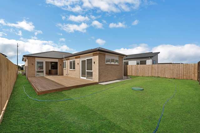 33 Kaitiaki Drive Clarks Beach_1