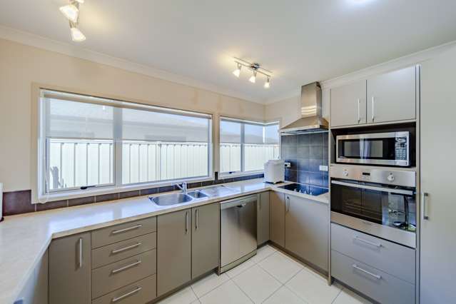 15 Portland Place Poraiti_4