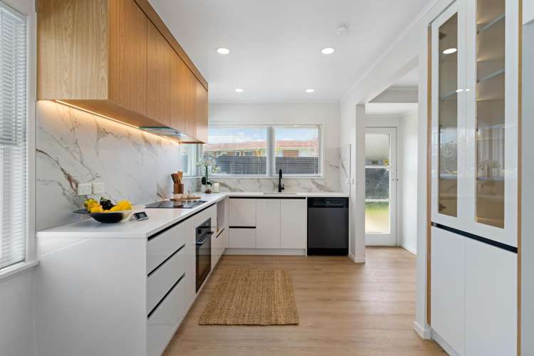 32 Alexander Avenue_5