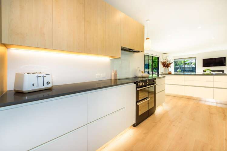 150 North Belt Lincoln_10