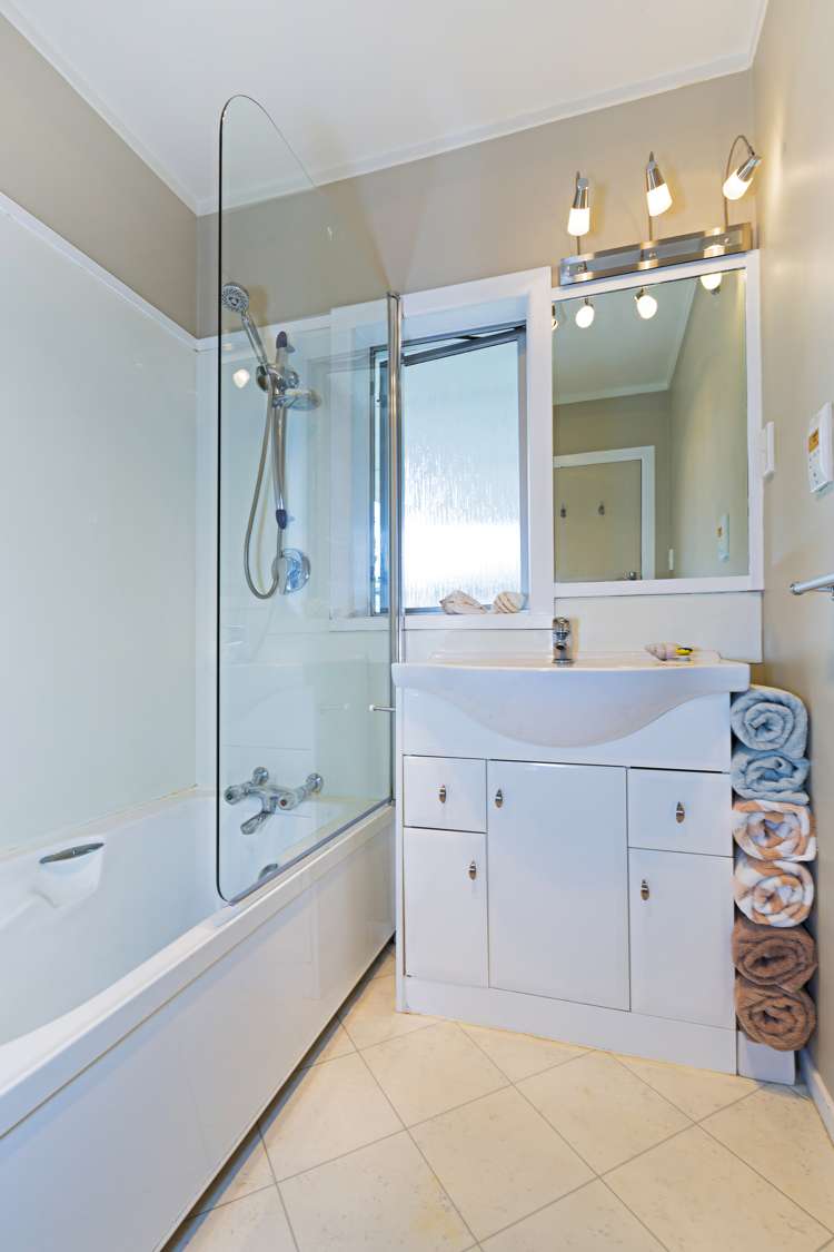 41 Grove Road Papakura_12