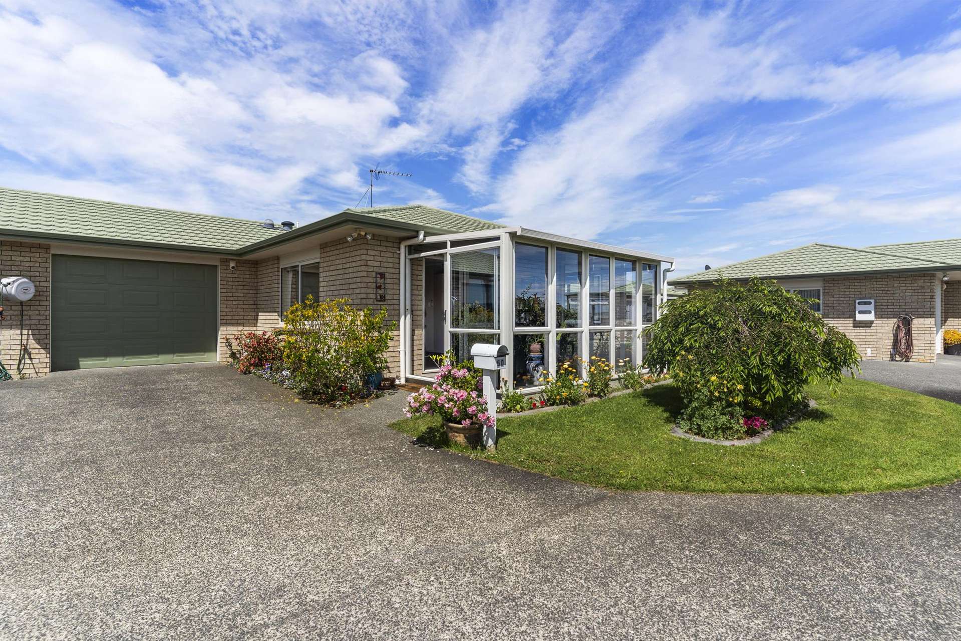 50/8 Village Place Tuakau_0