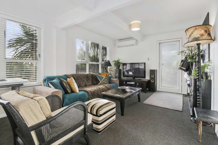 95 Wallace Road Mangere Bridge_13