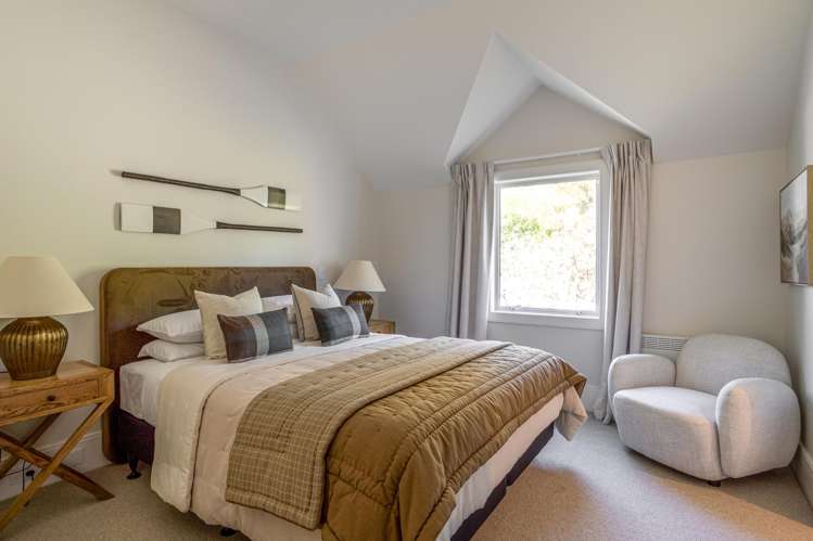 15 Fox's Rush Arrowtown_18