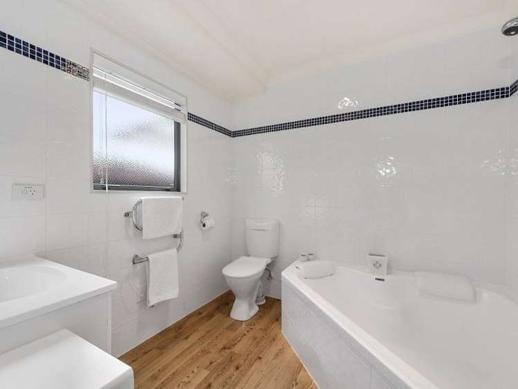 4 Portobello Way Huntington_17