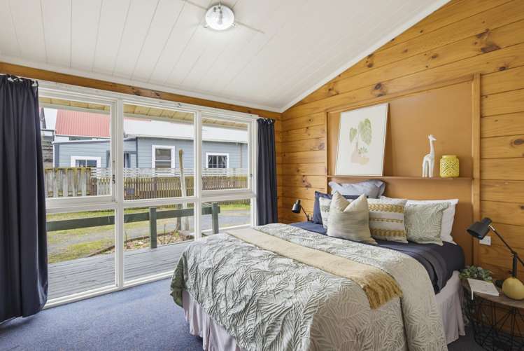 10 Bahama Crescent Paraparaumu Beach_11