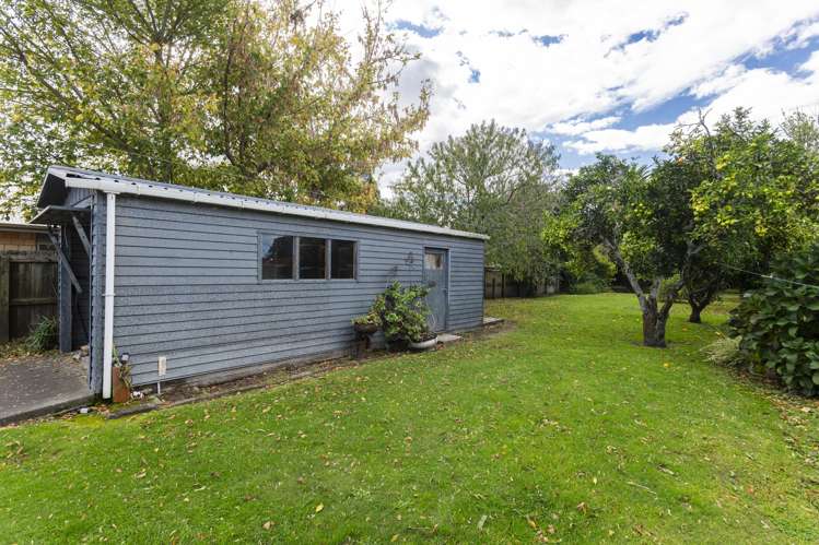 731 Gladstone Road Te Hapara_17