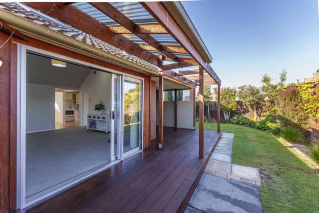 2/49 Sarabande Avenue Redwood_1