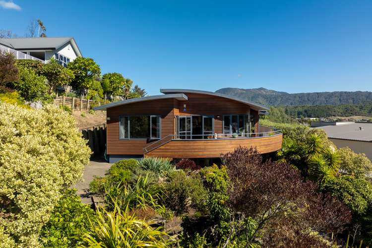 8 Moana Heights Waikawa_16