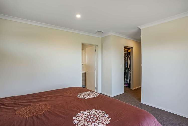 68 Quinn Crescent Woodend_15