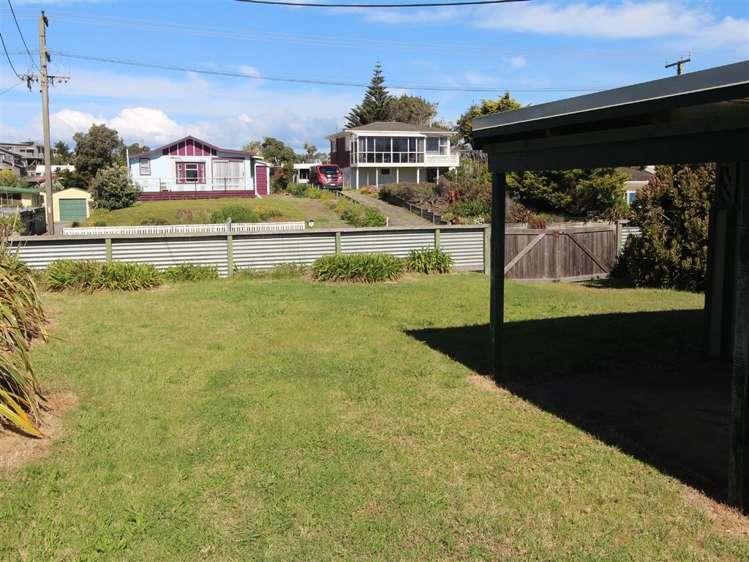 83 Park Avenue Waitarere Beach_16