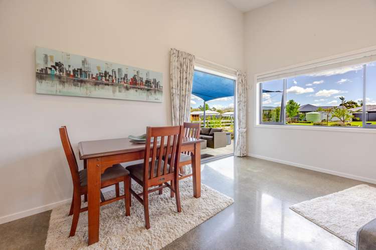 8 White Road Otane_4
