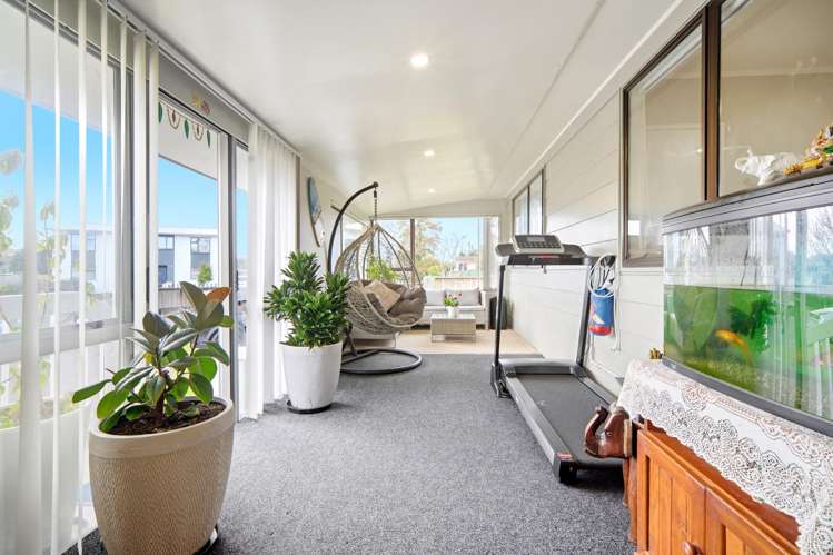 2 Arodella Crescent Ranui_18