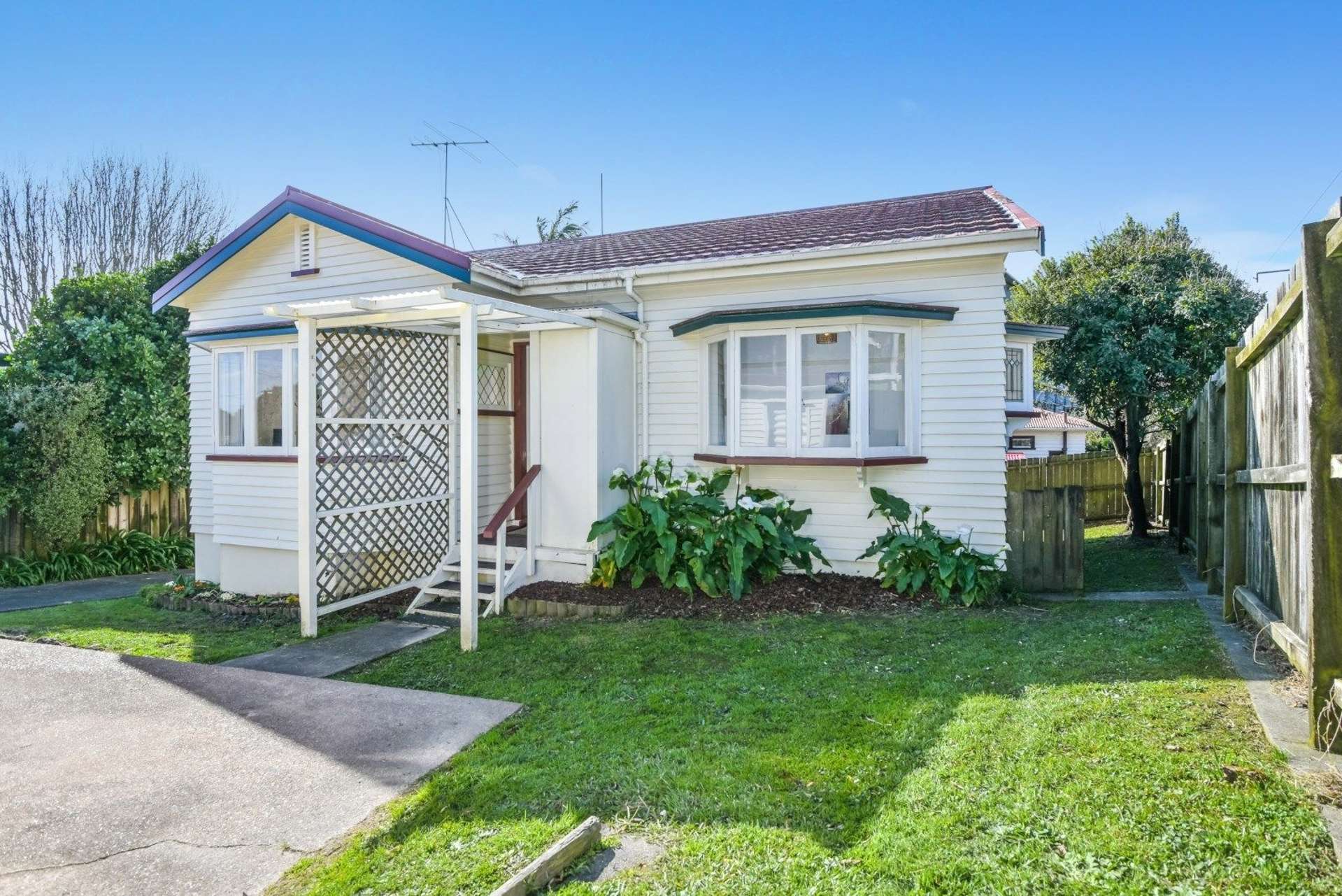 18a Ahiriri Avenue Avondale_0