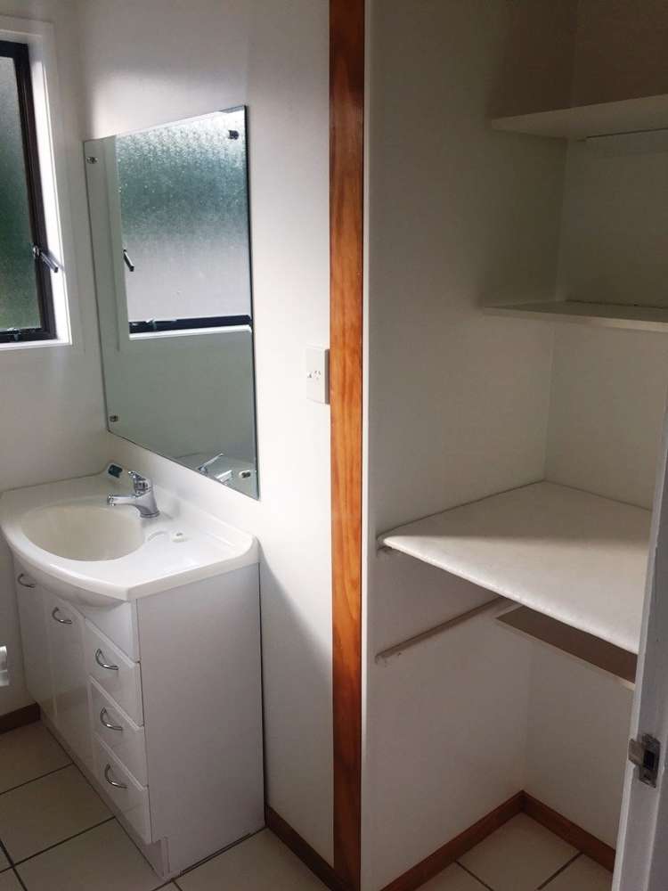 4 Fitzherbert Avenue West Harbour_7