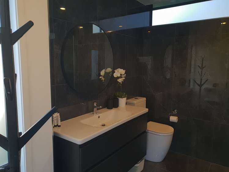 3 Sunrise Lane Queenstown_12