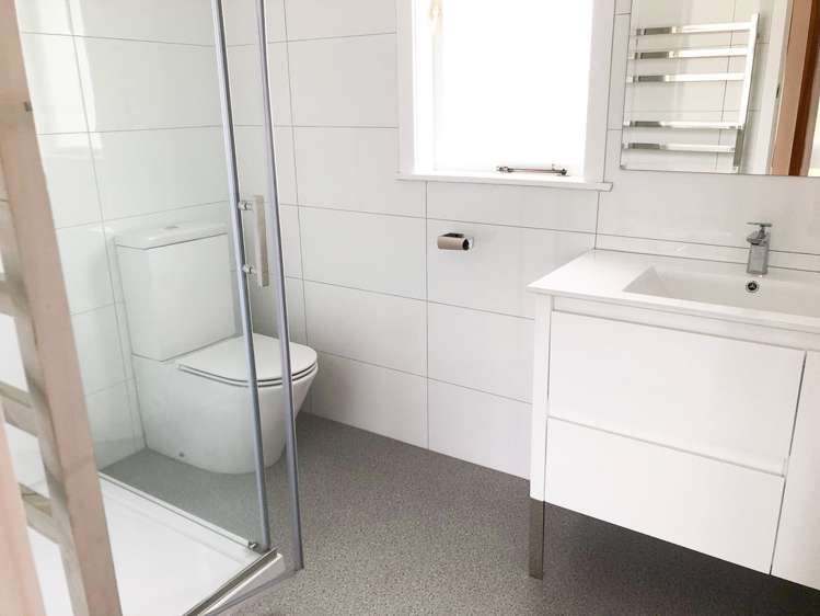 1/56 Howard Road Northcote_14