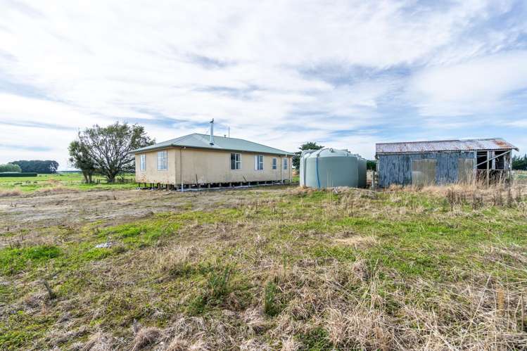 3 Lake Road Longbush_17