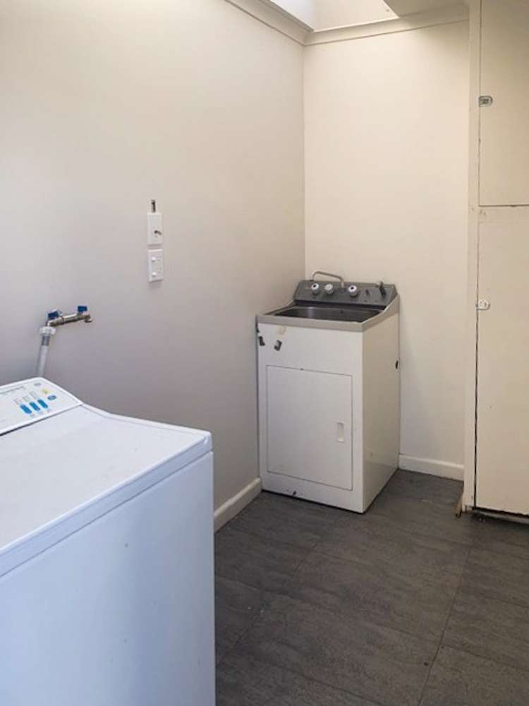 12 High Street Bulls_12