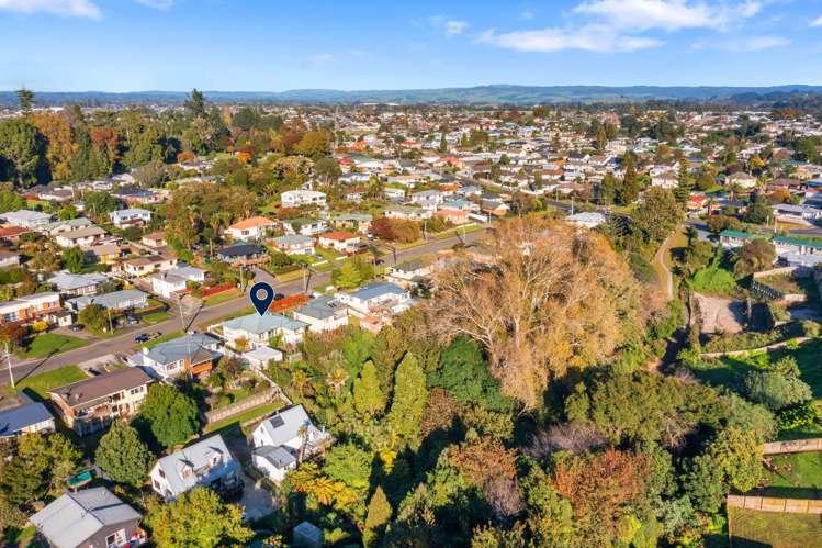 27 Esk Street Parkvale_25