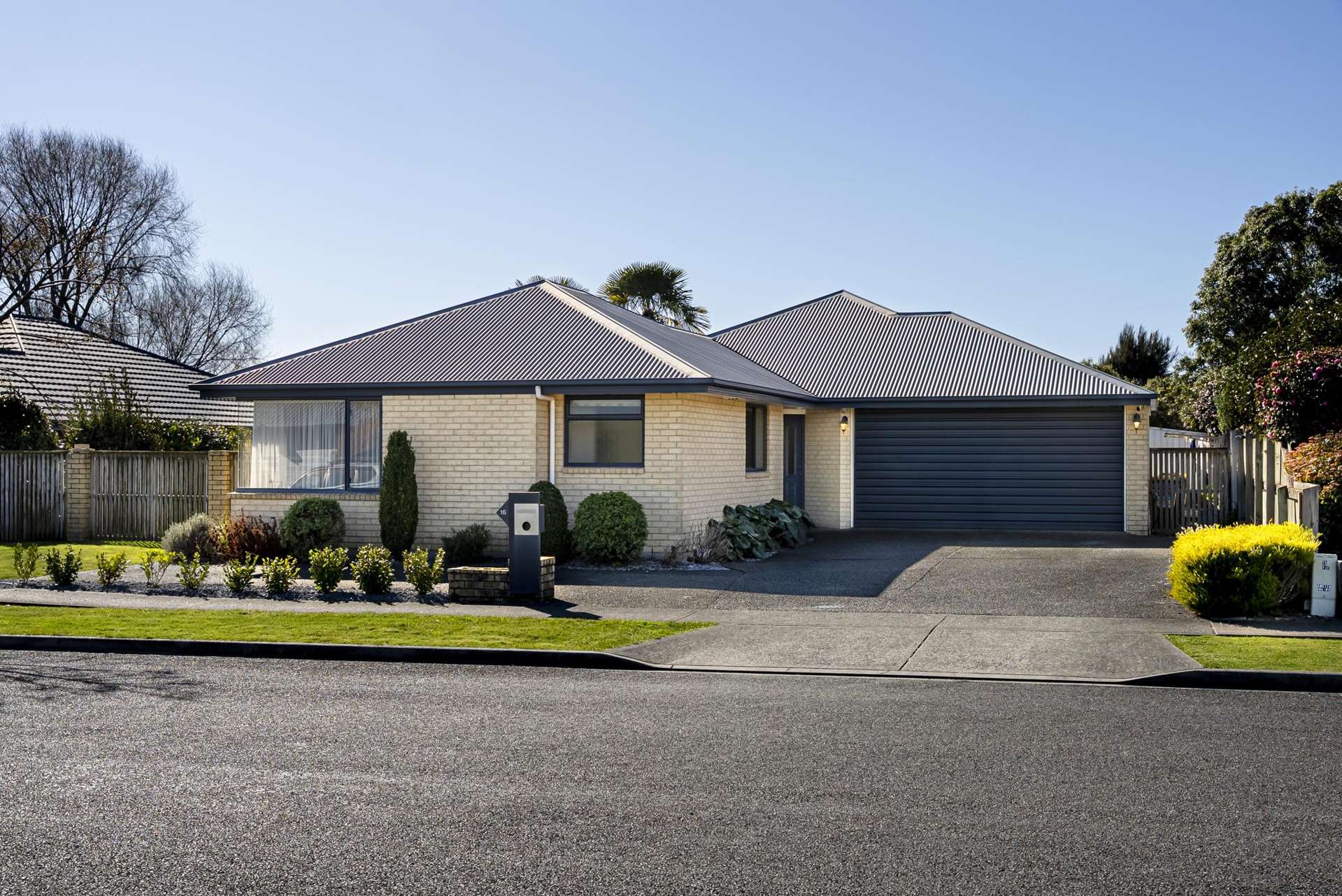 16 Monaco View Stoke_0