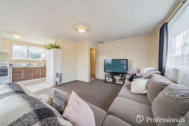 14 Honey Street Wainuiomata_9