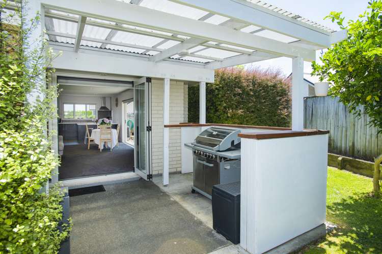 15 Silverstone Place Lytton West_9