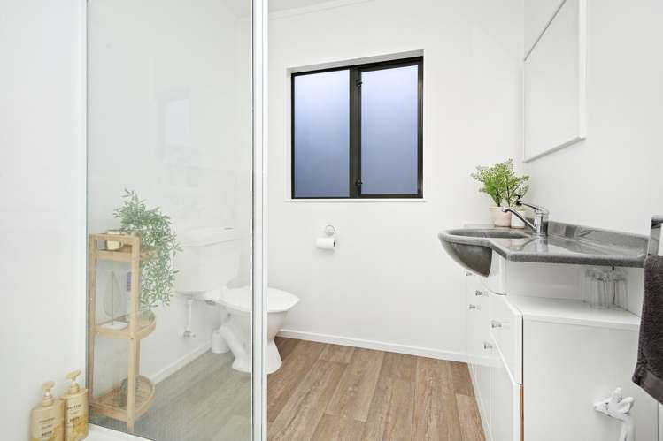 4/7 Raroa Road Lower Hutt_8