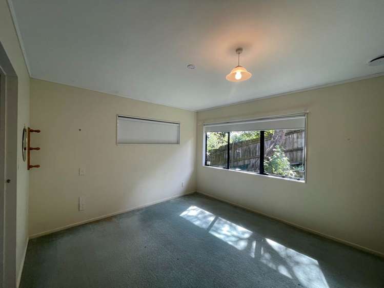 1/15 Jay Court Botany Downs_10