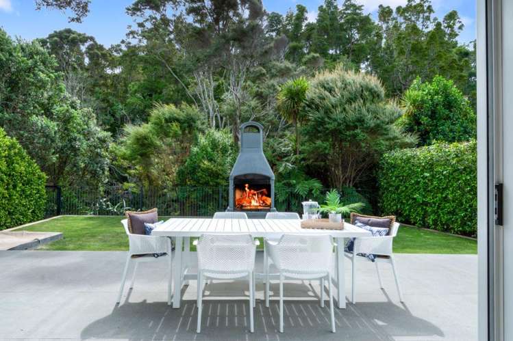 36b Forest Glen Orewa_11