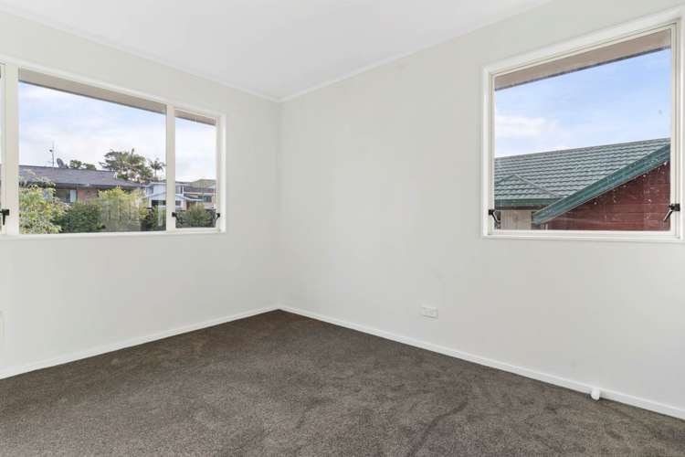 10 Milan Drive Glen Eden_16