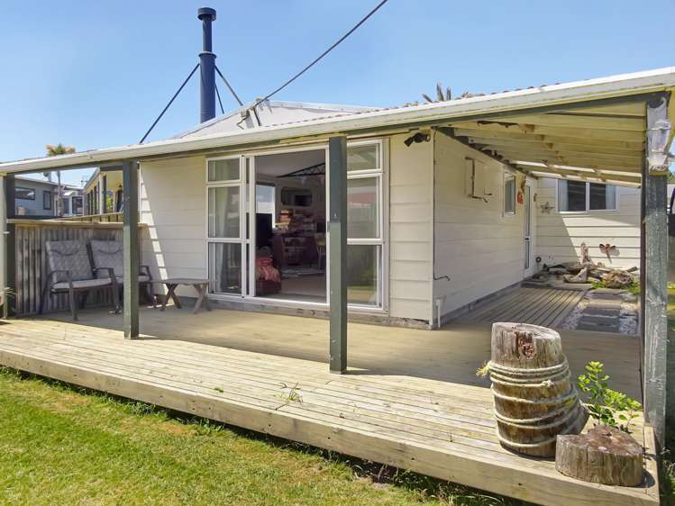 29 Ruanui Street Himatangi Beach_0