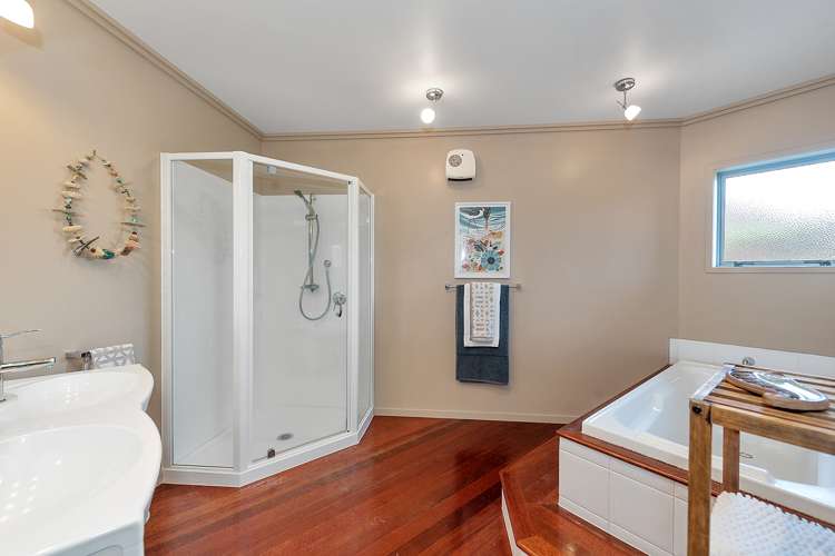 7 Merlin Close Huntington_17