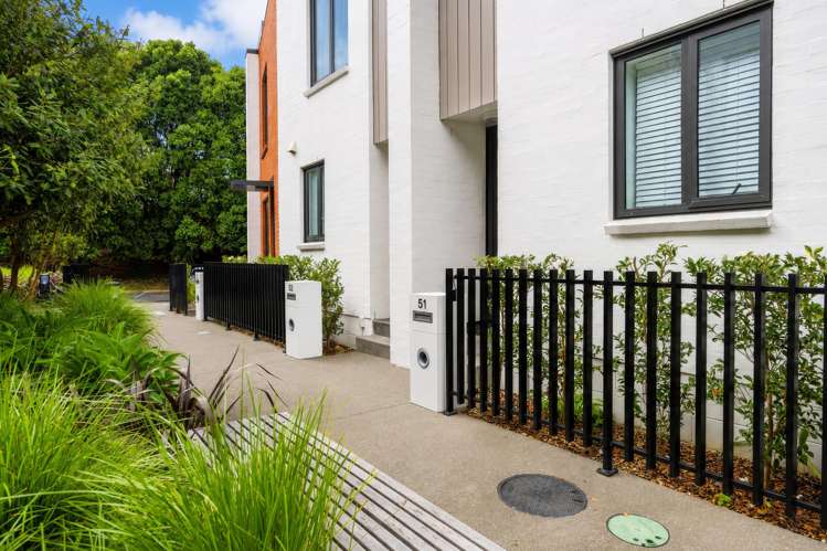 51/666B Great South Road Ellerslie_2